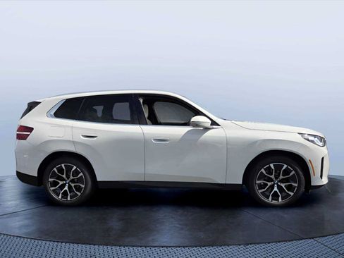 New 2026 BMW X3 xDrive30i w/ Premium Package AWD/4WD image 7