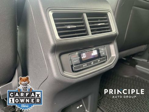 Used 2024 Volkswagen Atlas SE AWD/4WD image 31