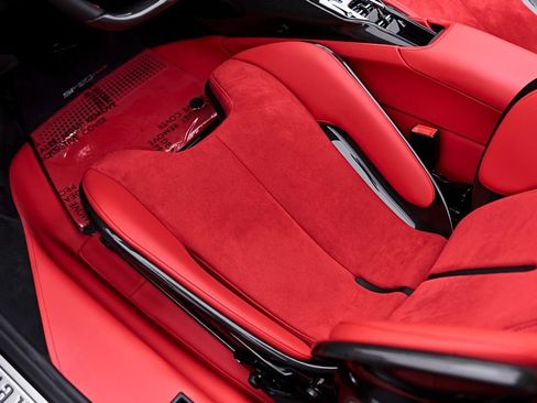 Used 2024 Ferrari SF90 Spider AWD/4WD image 63