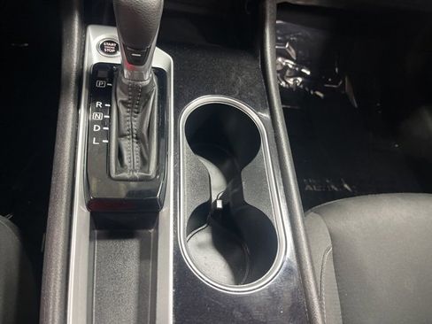 Used 2024 Nissan Altima 2.5 SV image 18