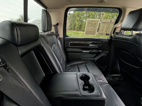 Used 2019 RAM 1500 Laramie image 30