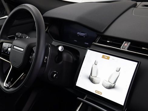 Certified 2025 Land Rover Range Rover Velar S image 18