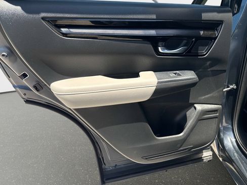 Used 2024 Honda CR-V EX-L image 11