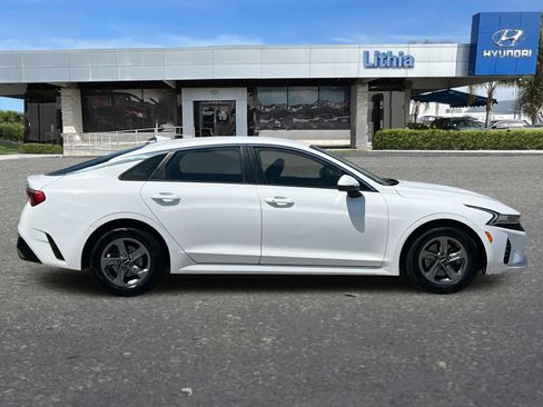 Used 2022 Kia K5 LXS FWD image 9