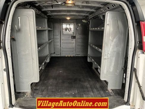 Used 2014 Chevrolet Express 2500 image 26