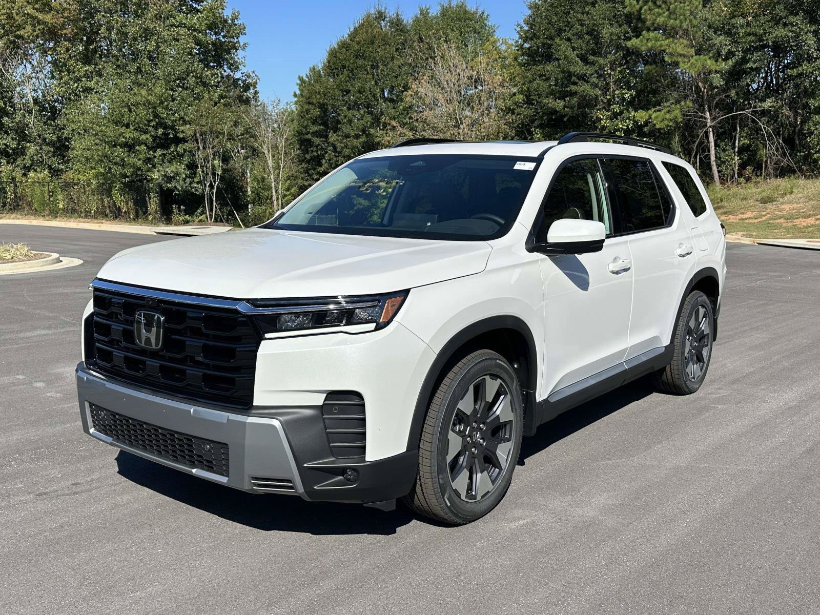 New 2026 Honda Pilot Elite image 3