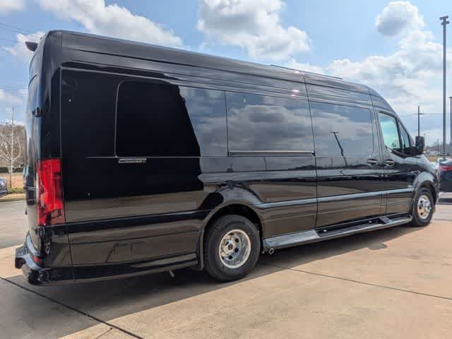 Used 2024 Mercedes-Benz Sprinter 3500 image 9