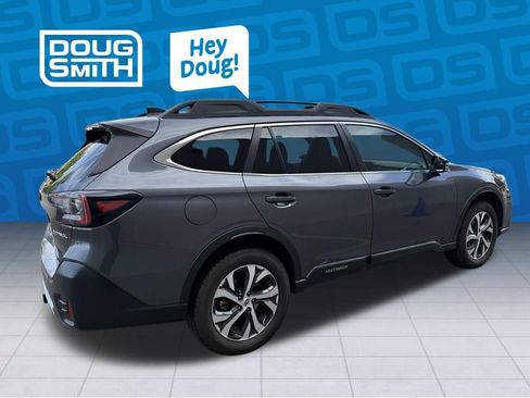 Used 2022 Subaru Outback Limited AWD/4WD image 4