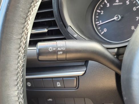 Used 2020 MAZDA MAZDA3 Sedan w/ Select Package image 22