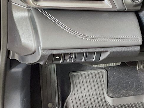 Used 2025 Subaru Legacy Limited w/ Popular Package #3 image 10