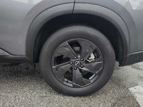 Used 2026 Nissan Rogue SV AWD/4WD image 12