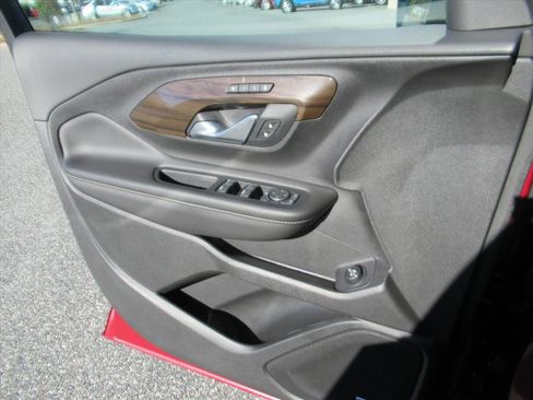 Used 2019 GMC Terrain Denali w/ Advanced Safety Package image 26