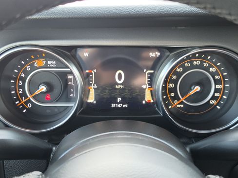 Used 2023 Jeep Wrangler Unlimited Sport AWD/4WD image 14