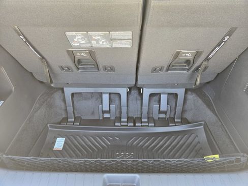 New 2026 Kia Carnival SX Prestige FWD image 23