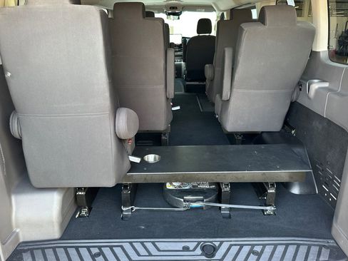 Used 2023 Ford Transit 350 XLT image 16