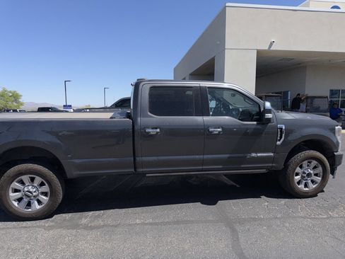 Used 2020 Ford F350 Platinum AWD/4WD image 6