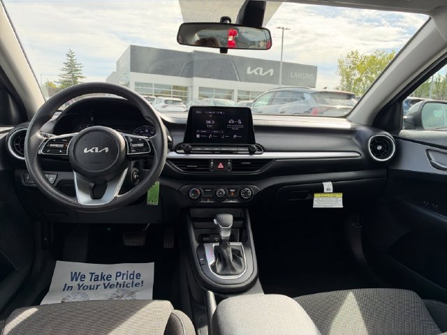 Used 2024 Kia Forte LXS w/ LXS Technology Package FWD image 16
