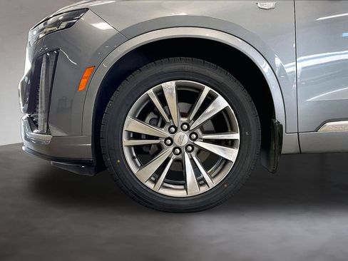 Used 2020 Cadillac XT6 Premium Luxury AWD/4WD image 36