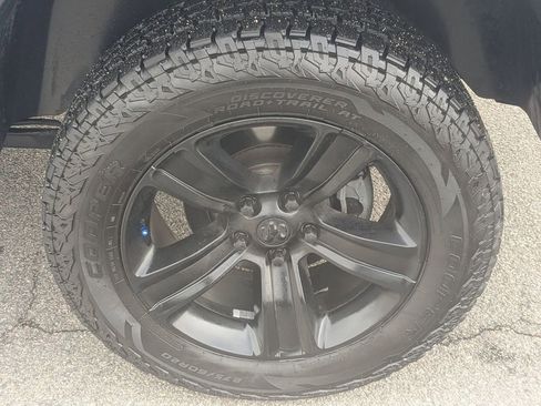 Used 2021 RAM 1500 Classic Warlock w/ Luxury Group image 11