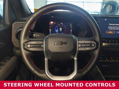 Used 2023 Chevrolet Colorado Z71 w/ Z71 Convenience Package 2 image 8