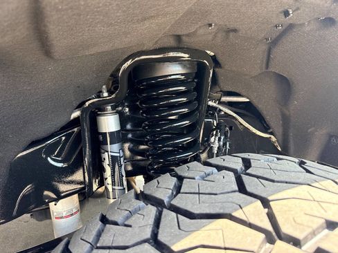 Used 2025 Ford F250 King Ranch w/ Chrome Package image 46