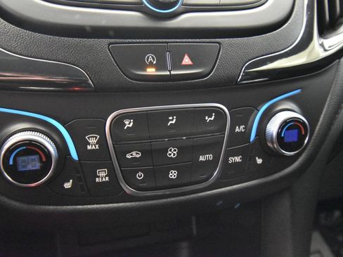 Used 2022 Chevrolet Equinox RS image 20