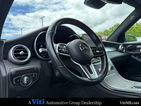 Certified 2022 Mercedes-Benz GLC 300 4MATIC image 17