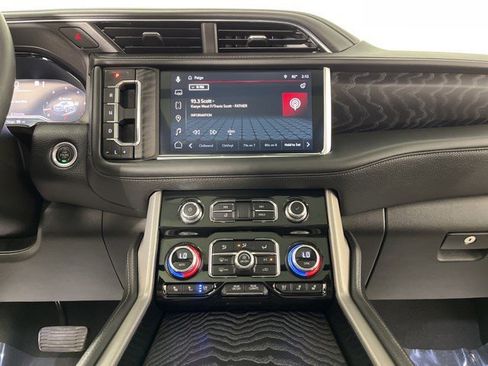 Used 2023 GMC Yukon Denali w/ Max Trailering Package AWD/4WD image 21
