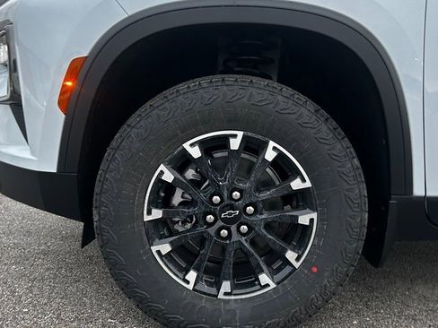 New 2026 Chevrolet Traverse Z71 w/ Driver Confidence Package image 11