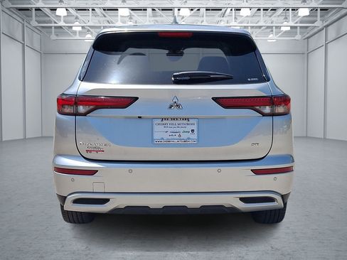 Used 2024 Mitsubishi Outlander SE AWD/4WD image 4