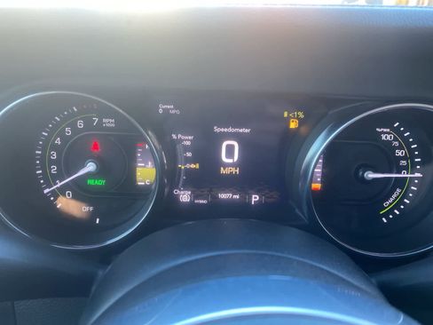 Used 2023 Jeep Wrangler Sahara w/ Cold Weather Group image 13