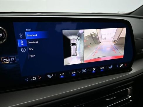 New 2026 Chevrolet Traverse LT w/ Driver Confidence Package image 25