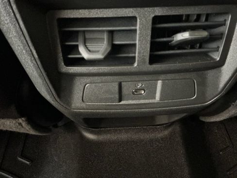Used 2024 Chevrolet Colorado LT w/ LT Convenience Package II AWD/4WD image 13