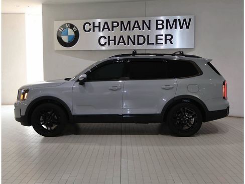 Used 2025 Kia Telluride EX X-Line AWD/4WD image 3