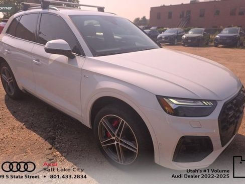 Used 2024 Audi Q5 e Prestige AWD/4WD image 1