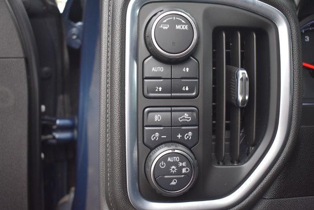 Certified 2021 Chevrolet Silverado 1500 LT Trail Boss w/ Convenience Package II AWD/4WD image 26