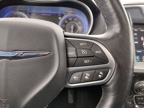 Used 2017 Chrysler 300 C w/ Safetytec Group II image 25