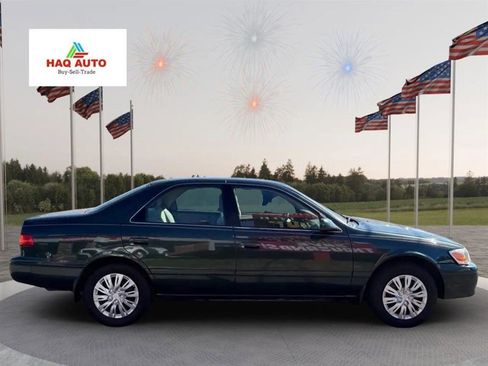 Used 2001 Toyota Camry LE image 4