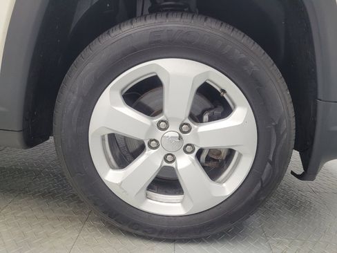 Used 2019 Jeep Compass Latitude w/ Popular Equipment Group image 31