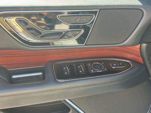 Certified 2023 Lincoln Navigator Reserve image 24