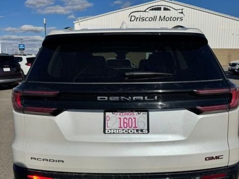 Used 2024 GMC Acadia Denali w/ Super Cruise Package image 4