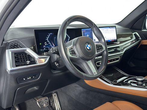 Used 2024 BMW X5 sDrive40i w/ M Sport Package RWD image 4