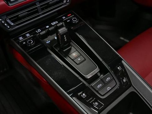 Used 2023 Porsche 911 Carrera image 45