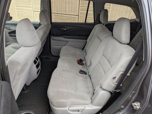 Used 2019 Honda Pilot LX image 23