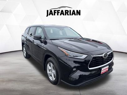 Certified 2025 Toyota Highlander LE