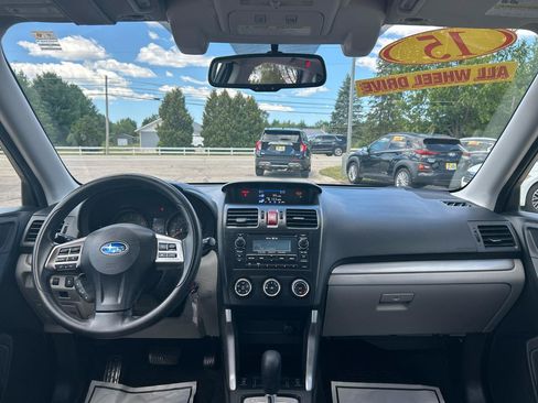 Used 2015 Subaru Forester 2.5i Premium AWD/4WD image 19