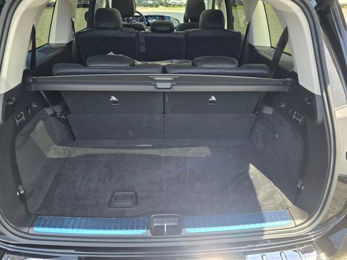 New 2026 Mercedes-Benz GLS 450 4MATIC image 16