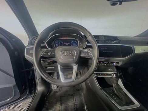 Used 2020 Audi Q3 2.0T Premium w/ Convenience Package AWD/4WD image 14
