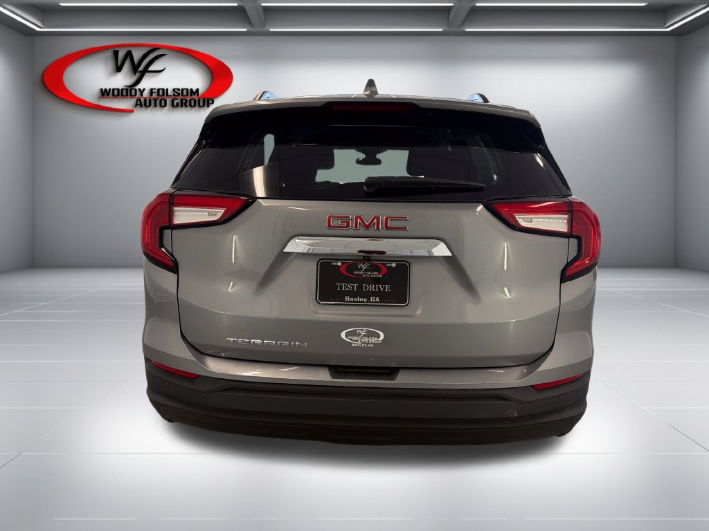 Used 2023 GMC Terrain SLE w/ Driver Convenience Package FWD image 7