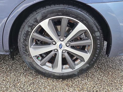Used 2017 Subaru Legacy 2.5i Limited AWD/4WD image 14